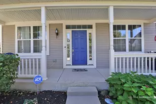 2800 Sweet Clover Way, Wauconda, IL 60084 - Photo 2