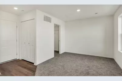 436 Lakeshore Court, Saint Charles, IL 60174 - Photo 14