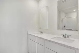 438 Lakeshore Ct, Saint Charles, IL 60174 - Photo 16