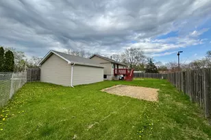 4415 S Churchill Dr, Richton Park, IL 60471 - Photo 24