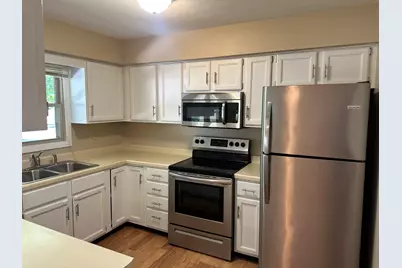 907B N Carlisle Drive, Rochelle, IL 61068 - Photo 2