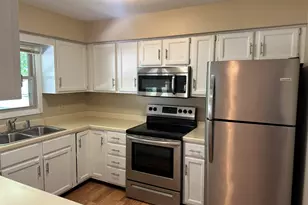 907B N Carlisle Dr, Rochelle, IL 61068 - Photo 2