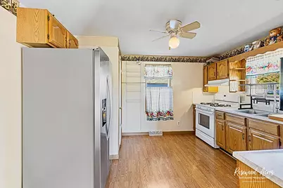 301 Donovan Street, Beaverville, IL 60912 - Photo 8