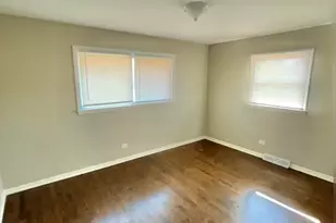 1308 W 191st St, Homewood, IL 60430 - Photo 8
