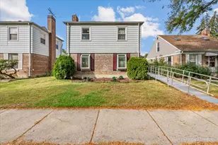 750 Bristol Ave, Westchester, IL 60154 - Photo 1