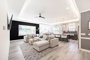 136 Valencia Pkwy, Gilberts, IL 60136 - Photo 14