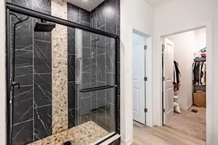 136 Valencia Pkwy, Gilberts, IL 60136 - Photo 20