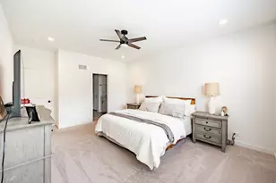 136 Valencia Pkwy, Gilberts, IL 60136 - Photo 18