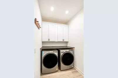 136 Valencia Parkway, Gilberts, IL 60136 - Photo 34