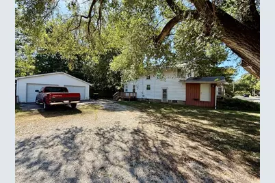 401 W Bradley Avenue, Champaign, IL 61820 - Photo 2