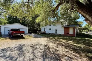 401 W Bradley Ave, Champaign, IL 61820 - Photo 2