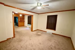 401 W Bradley Ave, Champaign, IL 61820 - Photo 14