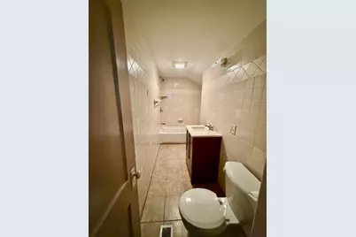 401 W Bradley Avenue, Champaign, IL 61820 - Photo 16