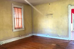 574 Herman St, Crete, IL 60417 - Photo 6