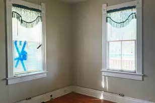 574 Herman St, Crete, IL 60417 - Photo 10