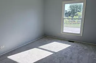 97 N Walnut Ln, Schaumburg, IL 60194 - Photo 24