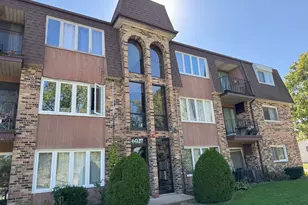 6027 103rd St, Chicago Ridge, IL 60415 - Photo 2