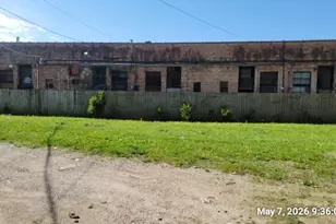 6049 S St Lawrence Ave, Chicago, IL 60637 - Photo 2