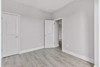 4520 N Clarendon Avenue #802, Chicago, IL 60640 - Photo 8