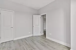 4520 N Clarendon Ave, Chicago, IL 60640 - Photo 8