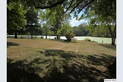 1797 E County Rd 1540 N, Carthage, IL 62321 - Photo 36