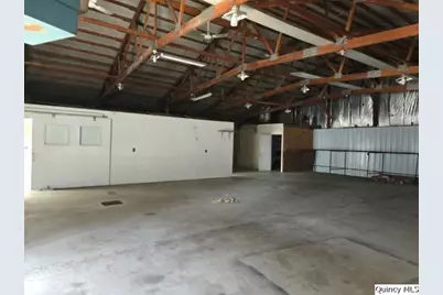 1797 E County Rd 1540 N, Carthage, IL 62321 - Photo 30