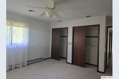 1797 E County Rd 1540 N, Carthage, IL 62321 - Photo 16