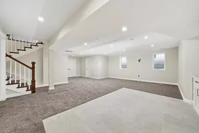 926 E Crest Avenue, Addison, IL 60101 - Photo 12