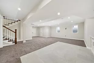 926 E Crest Ave, Addison, IL 60101 - Photo 12