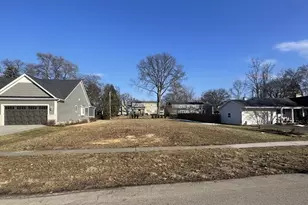 1021 Greenwood Dr, Wheaton, IL 60189 - Photo 6