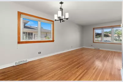 2032 N Wainwright Court, Palatine, IL 60074 - Photo 8