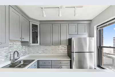 5858 N Sheridan Road #904, Chicago, IL 60660 - Photo 6