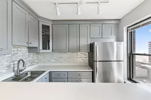 5858 N Sheridan Rd, Chicago, IL 60660 - Photo 6