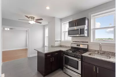 5860 N Kenmore Avenue #802, Chicago, IL 60660 - Photo 2