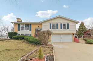 712 Dante Ct, Schaumburg, IL 60193 - Photo 1