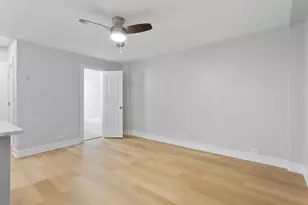 6026 N Winthrop Ave, Chicago, IL 60660 - Photo 4