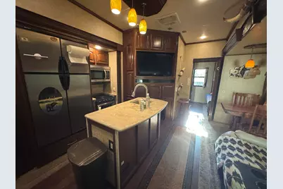 25-30/31 Woodhaven Lakes, Sublette, IL 61367 - Photo 12