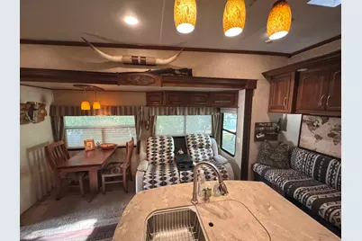 25-30/31 Woodhaven Lakes, Sublette, IL 61367 - Photo 10