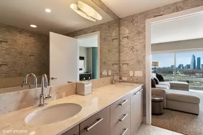 340 E Randolph Street #905, Chicago, IL 60601 - Photo 16