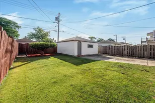 1815 N 22nd Ave, Melrose Park, IL 60160 - Photo 32