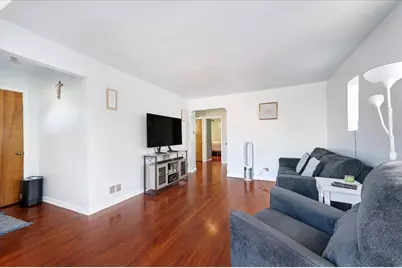 1815 N 22nd Avenue, Melrose Park, IL 60160 - Photo 6