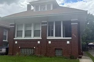 7636 S Yates Blvd, Chicago, IL 60649 - Photo 1