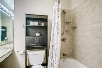 401 E Ontario Street #3207, Chicago, IL 60611 - Photo 6