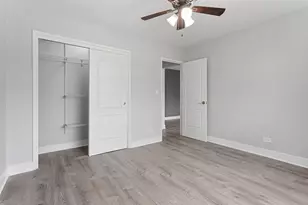 6826 N Ridge Blvd, Chicago, IL 60645 - Photo 8