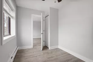 6826 N Ridge Blvd, Chicago, IL 60645 - Photo 12