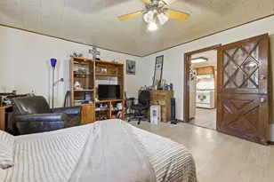 2736 N Monticello Ave, Chicago, IL 60647 - Photo 10