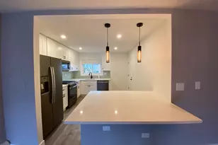 115 E Dundee Rd, Wheeling, IL 60090 - Photo 4