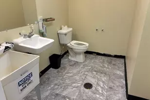 8517 S 88th Ave, Justice, IL 60458 - Photo 8