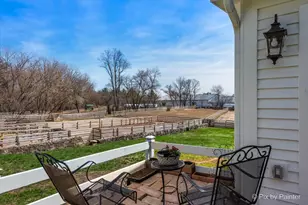 708 S Rose Farm Rd, Woodstock, IL 60098 - Photo 4