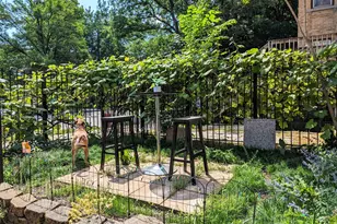 724 S Oakley Blvd, Chicago, IL 60612 - Photo 2